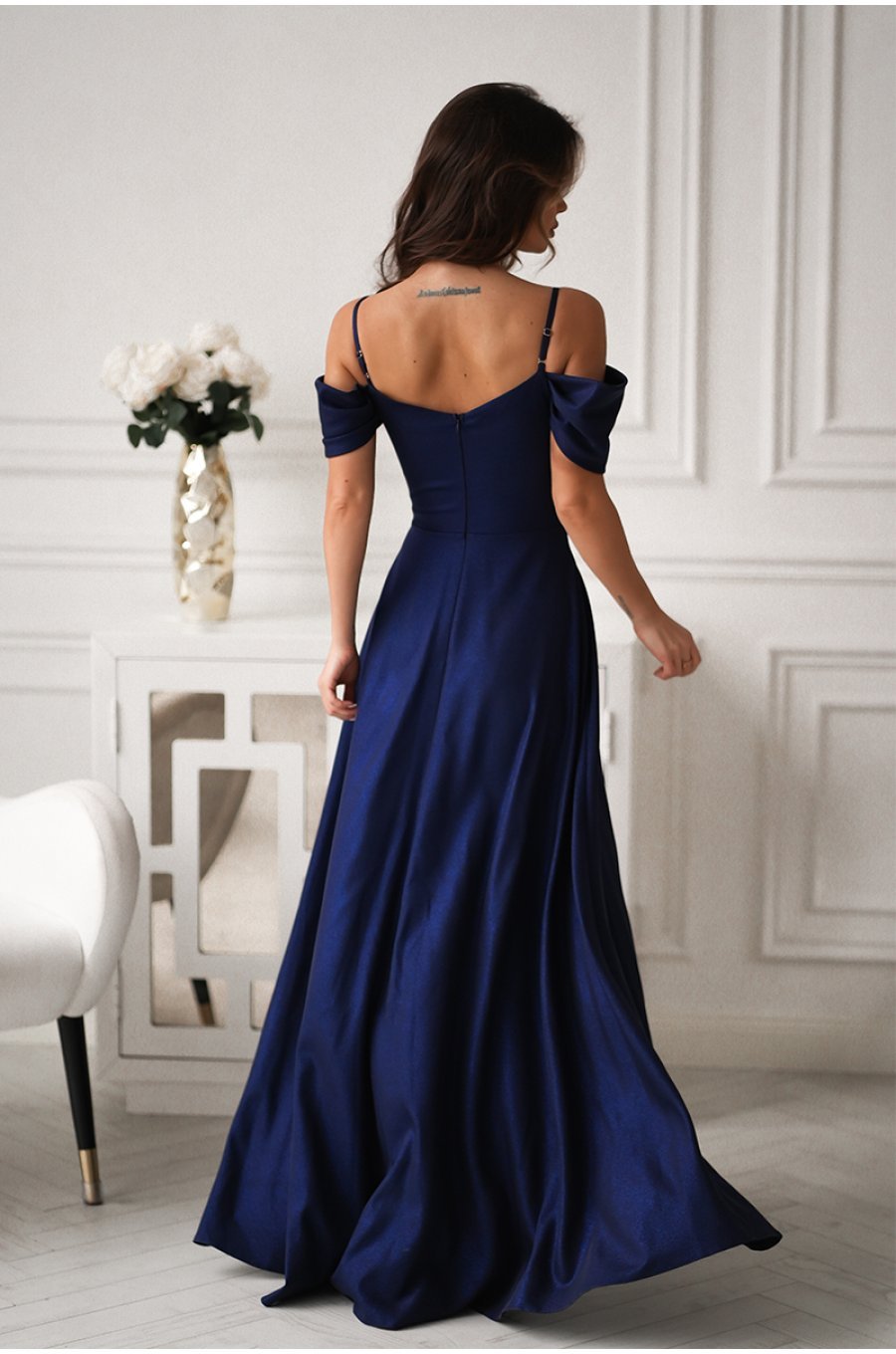 Rochie eleganta lunga glitter bleumarin cu umerii goi vaporoasa Delight 2 - jojofashion.ro