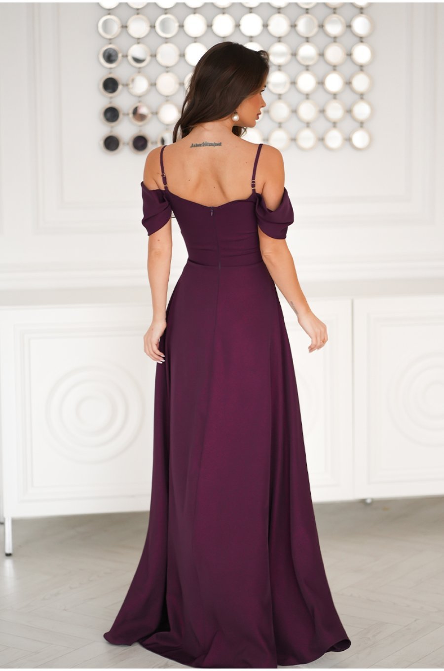 Rochie eleganta lunga glitter mov pruna cu umerii goi vaporoasa Delight 3 - jojofashion.ro