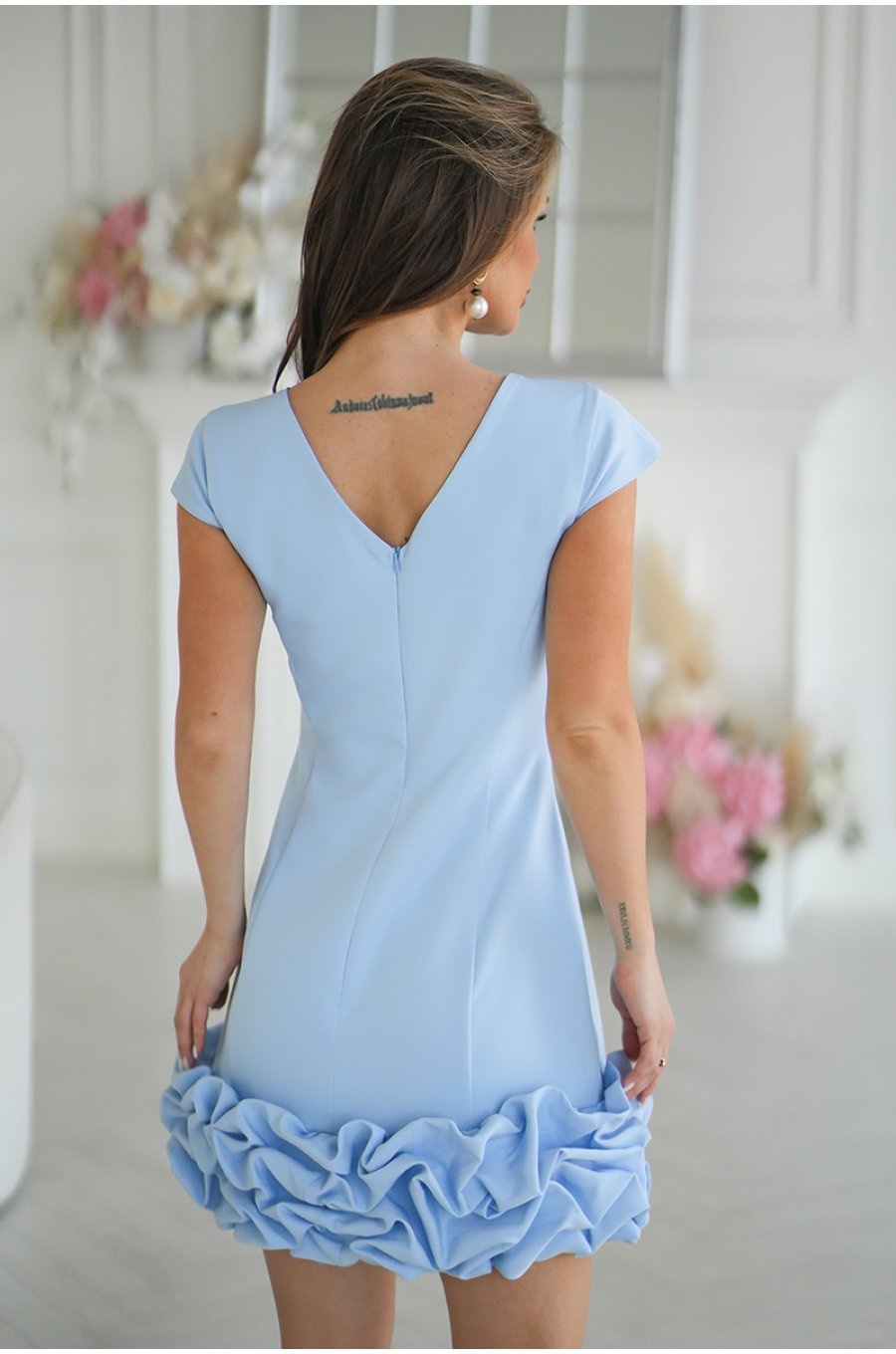 Rochie scurta eleganta baby blue mulata cu volan tridimensional Laleh 2 - jojofashion.ro