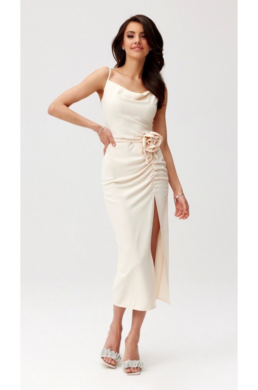 Rochie cununie civila, cu floare, midi, bej, MaribelR Rochie cununie civila, cu floare, midi, bej, MaribelR 1 - jojofashion.ro
