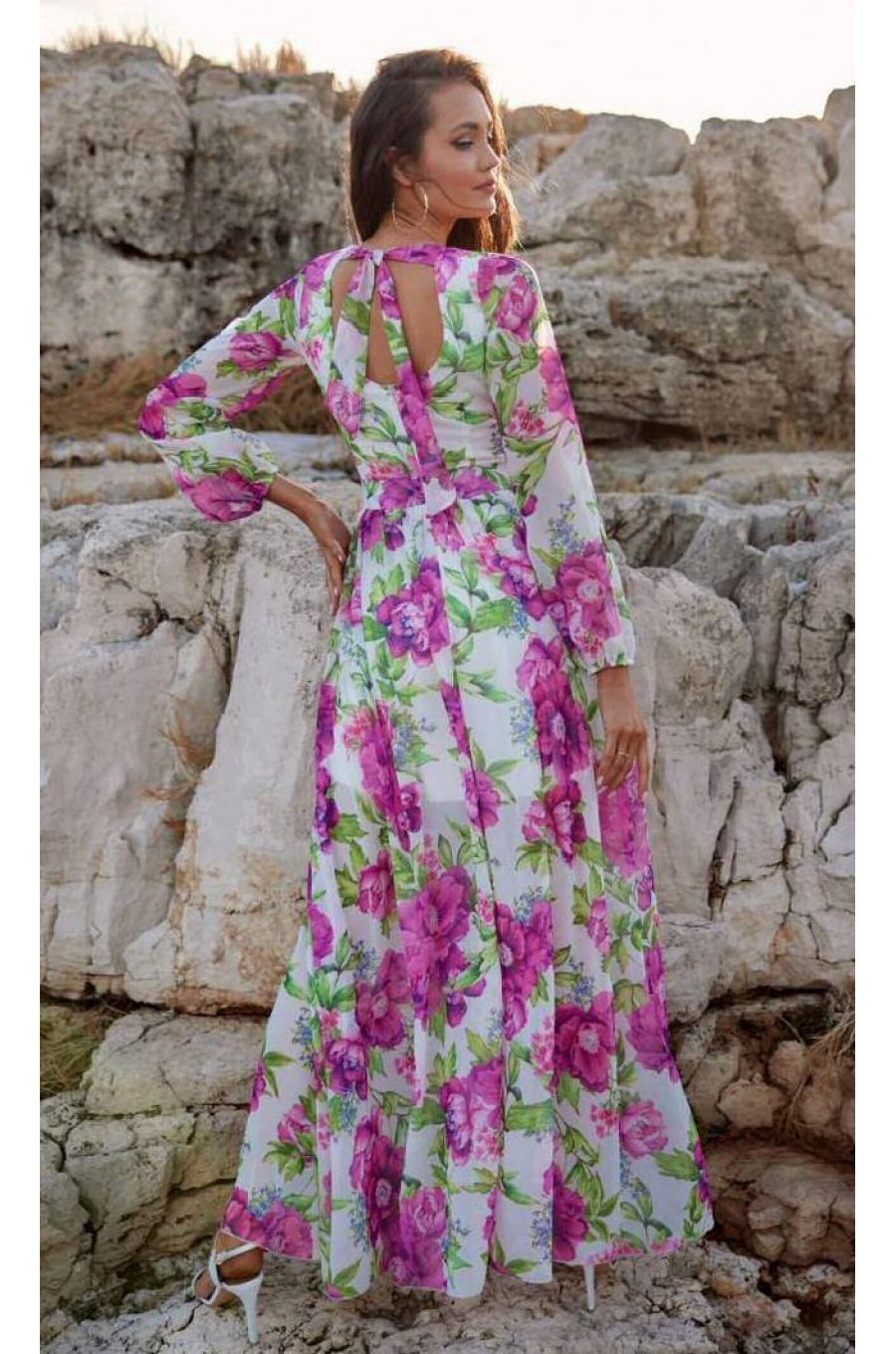 Rochie de vara lunga, din voal, alba cu flori mari roz, vaporoasa, cu maneca lunga, Anamaria 2 - jojofashion.ro