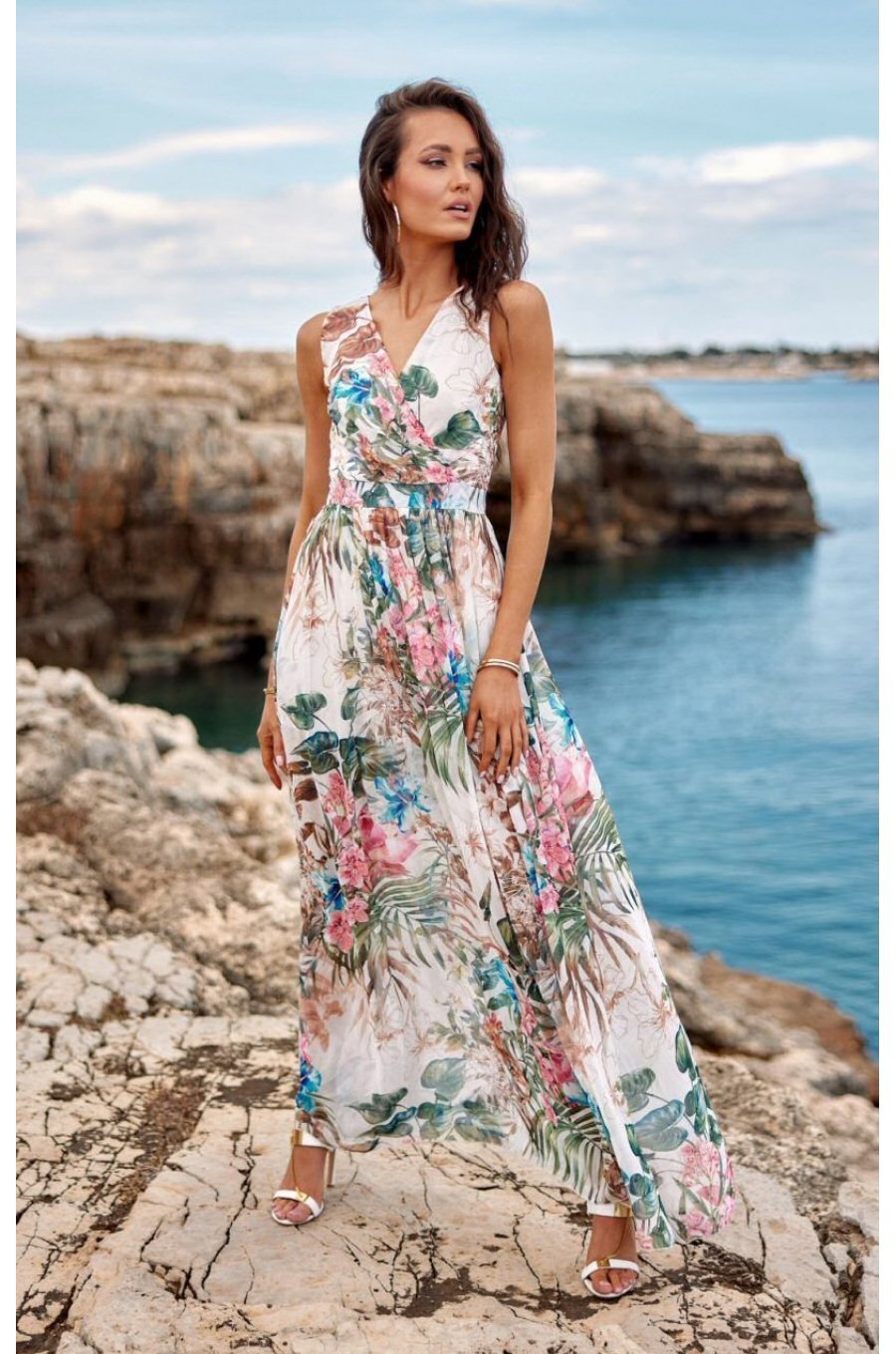 Rochie lunga de vara din chiffon ecru cu flori multicolore vaporoasa Kosima 1 - jojofashion.ro