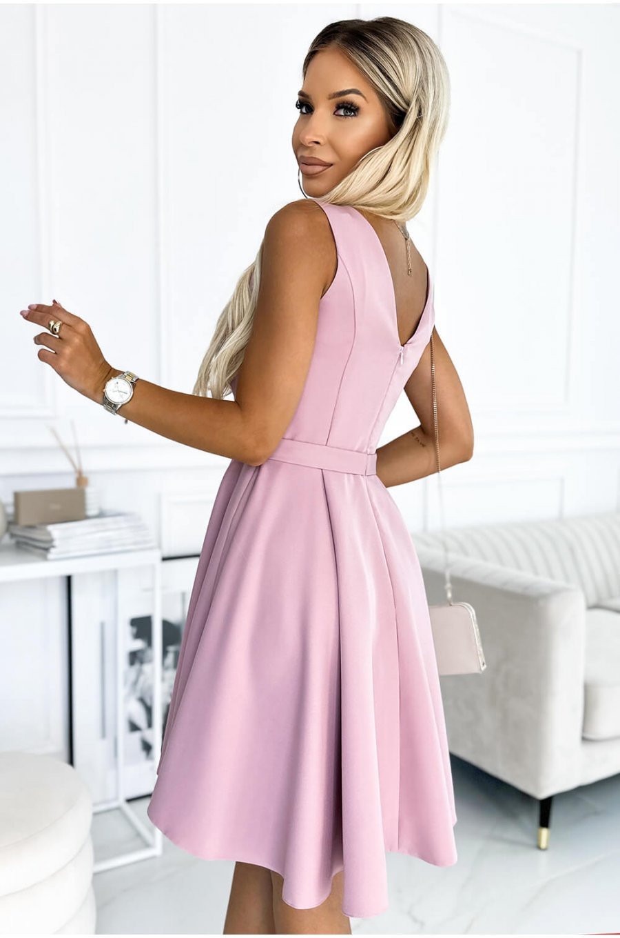 Rochie scurta roz pudra in clos petrecuta Dorothy 2 - jojofashion.ro