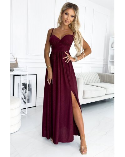 Rochie lunga din brocard burgundy crapata pe picior Carlyn Rochii lungi, Rochie lunga din brocard burgundy crapata pe picior Carlyn - jojofashion.ro