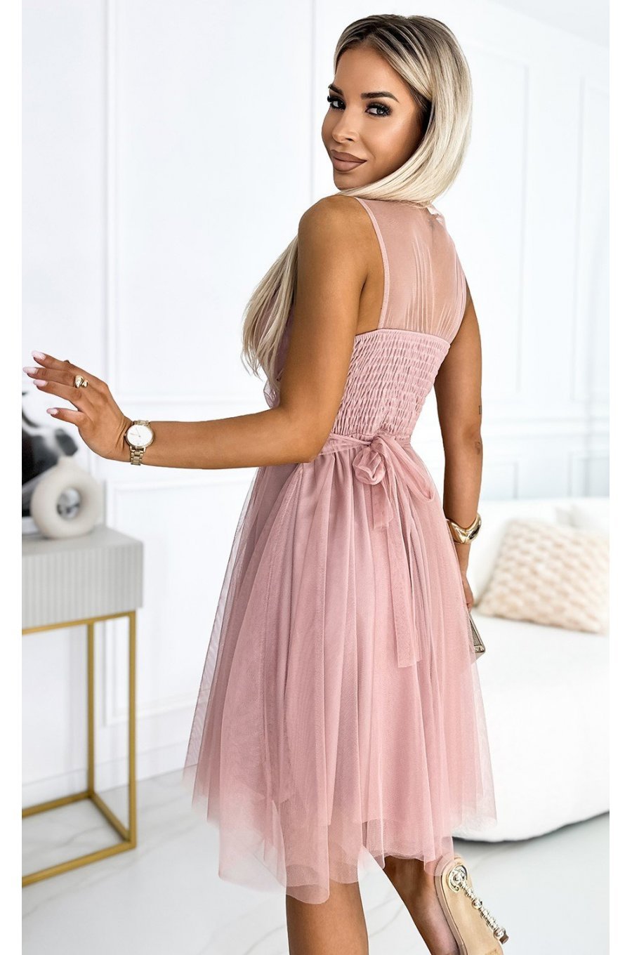 Rochie scurta eleganta baby doll din tulle roz prafuit Amirah 2 - jojofashion.ro
