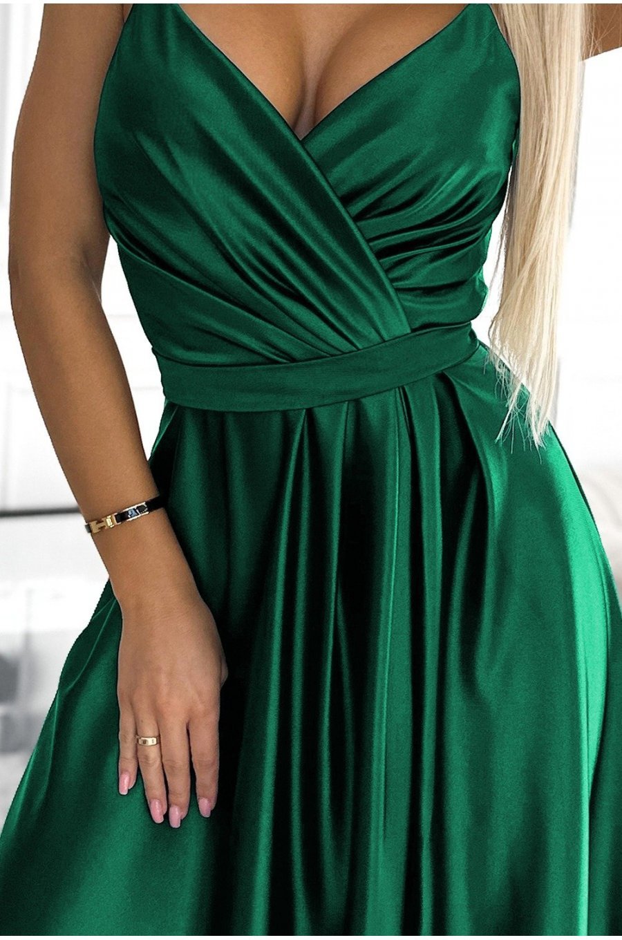 Rochie lunga din satin verde smarald Juliett Rochie lunga din satin verde smarald Juliett 6 - jojofashion.ro