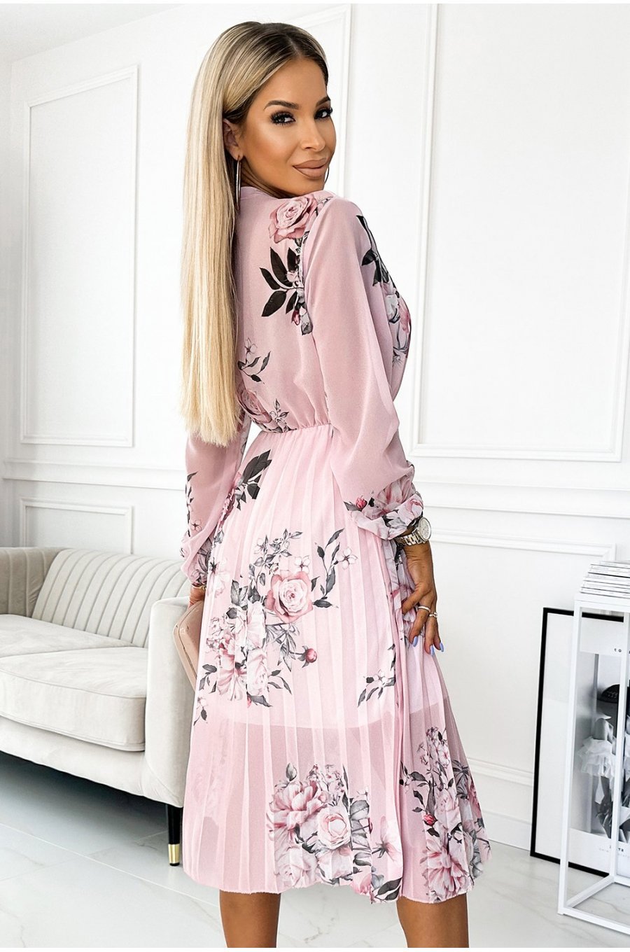 Rochie roz pal cu flori midi plisata vaporoasa cu maneca lunga Ruth 2 - jojofashion.ro