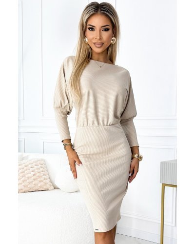 Rochie midi tricotata mulata din acryl bej mulata cu maneca lunga Kamari Rochii tricotate, Rochie midi tricotata mulata din acryl bej mulata cu maneca lunga Kamari - jojofashion.ro