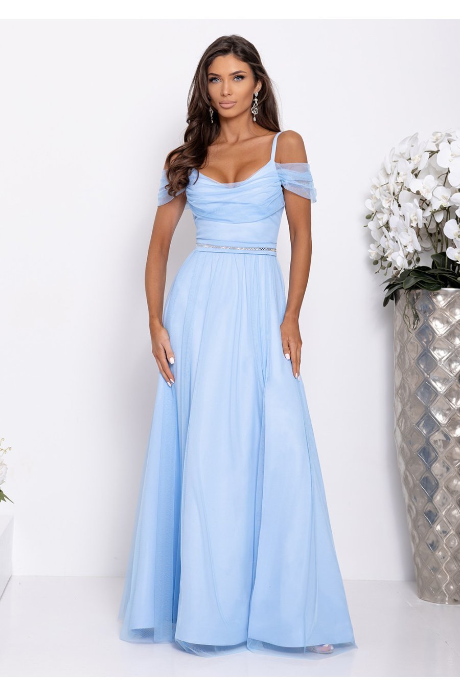 Rochie eleganta lunga din tulle baby blue cu umerii goi vaporoasa KiaraW 1 - jojofashion.ro
