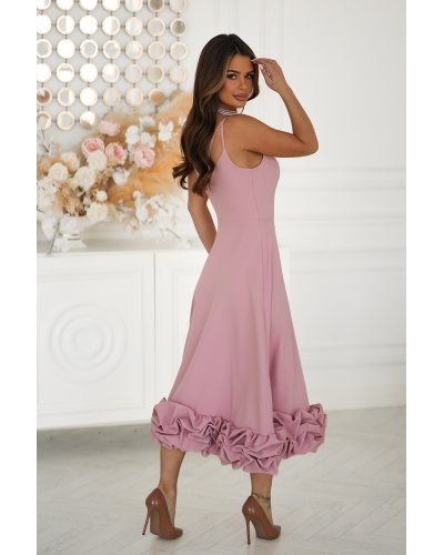 Rochii marimi mari, Rochie eleganta midi roz pudra cu volan tridimensional Jasmina - jojofashion.ro