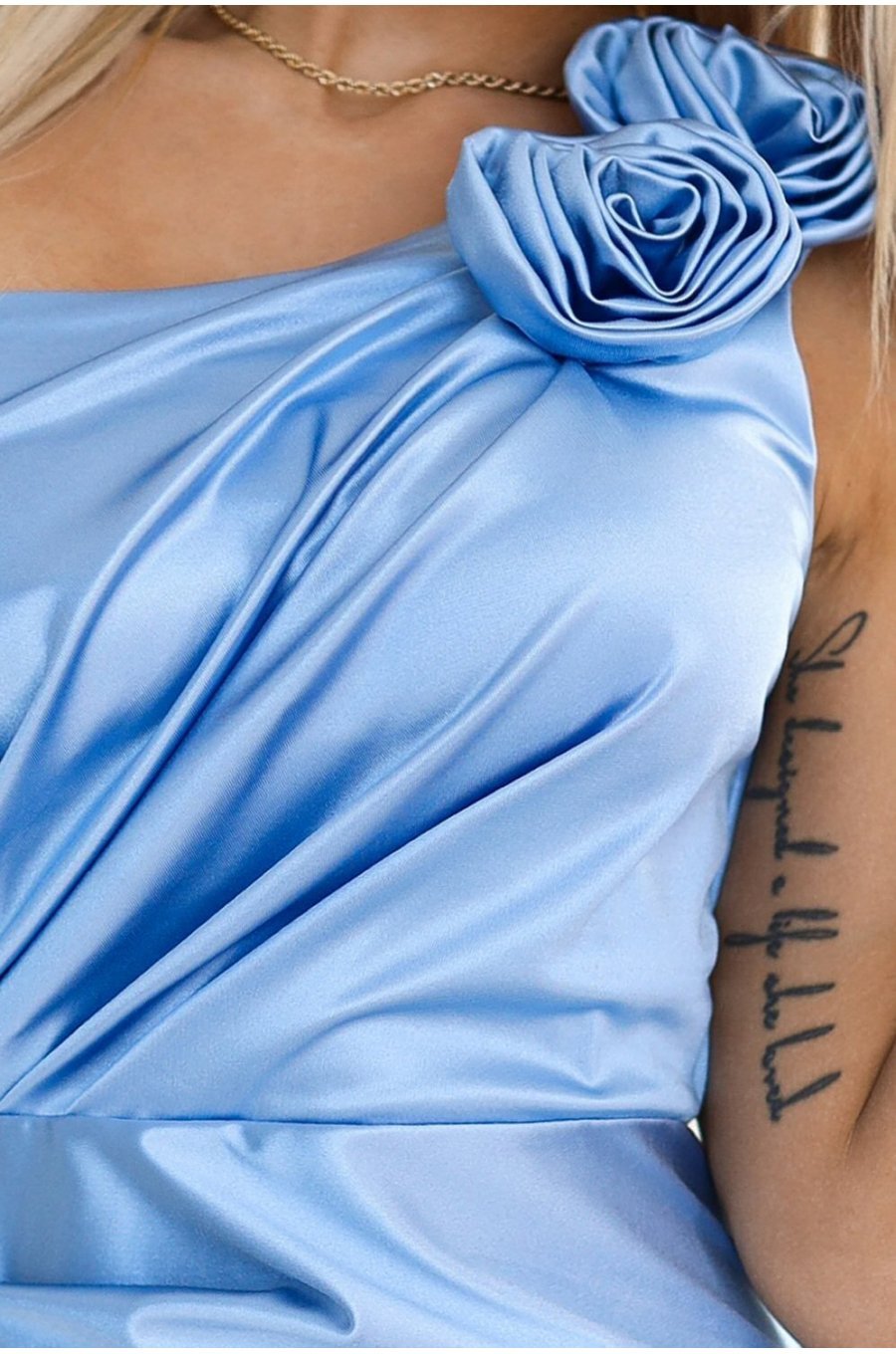Rochie lunga mulata din satin baby blue cu floare pe umar LeilaN 4 - jojofashion.ro