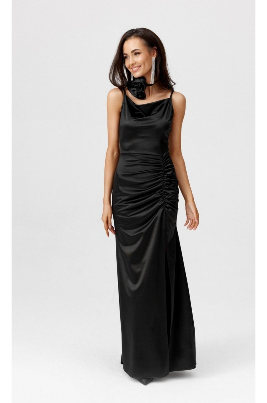 Rochie neagra din satin mulata lunga cu floare decorativa LianaR 3 - jojofashion.ro