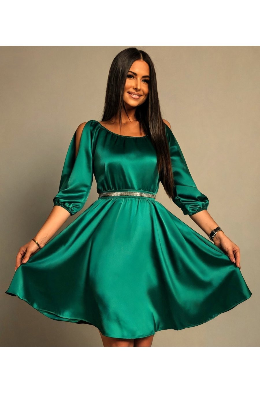 Rochie scurta din satin verde babydoll cu umerii goi Calirroe  1 - jojofashion.ro