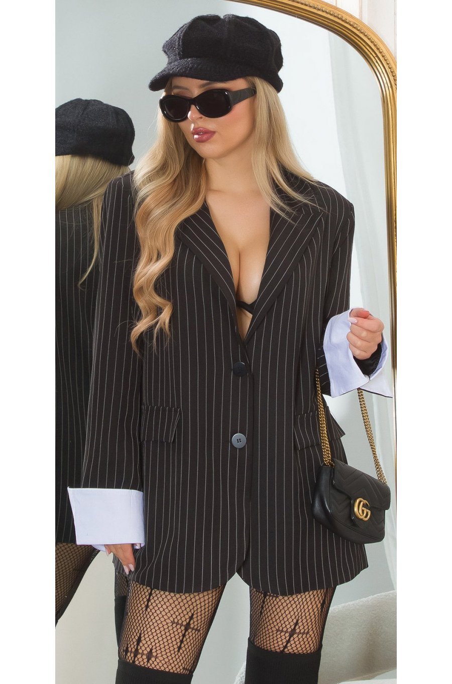 Sacou dama oversize negru cu dungi albe Madeira Sacou dama oversize negru cu dungi albe Madeira 1 - jojofashion.ro