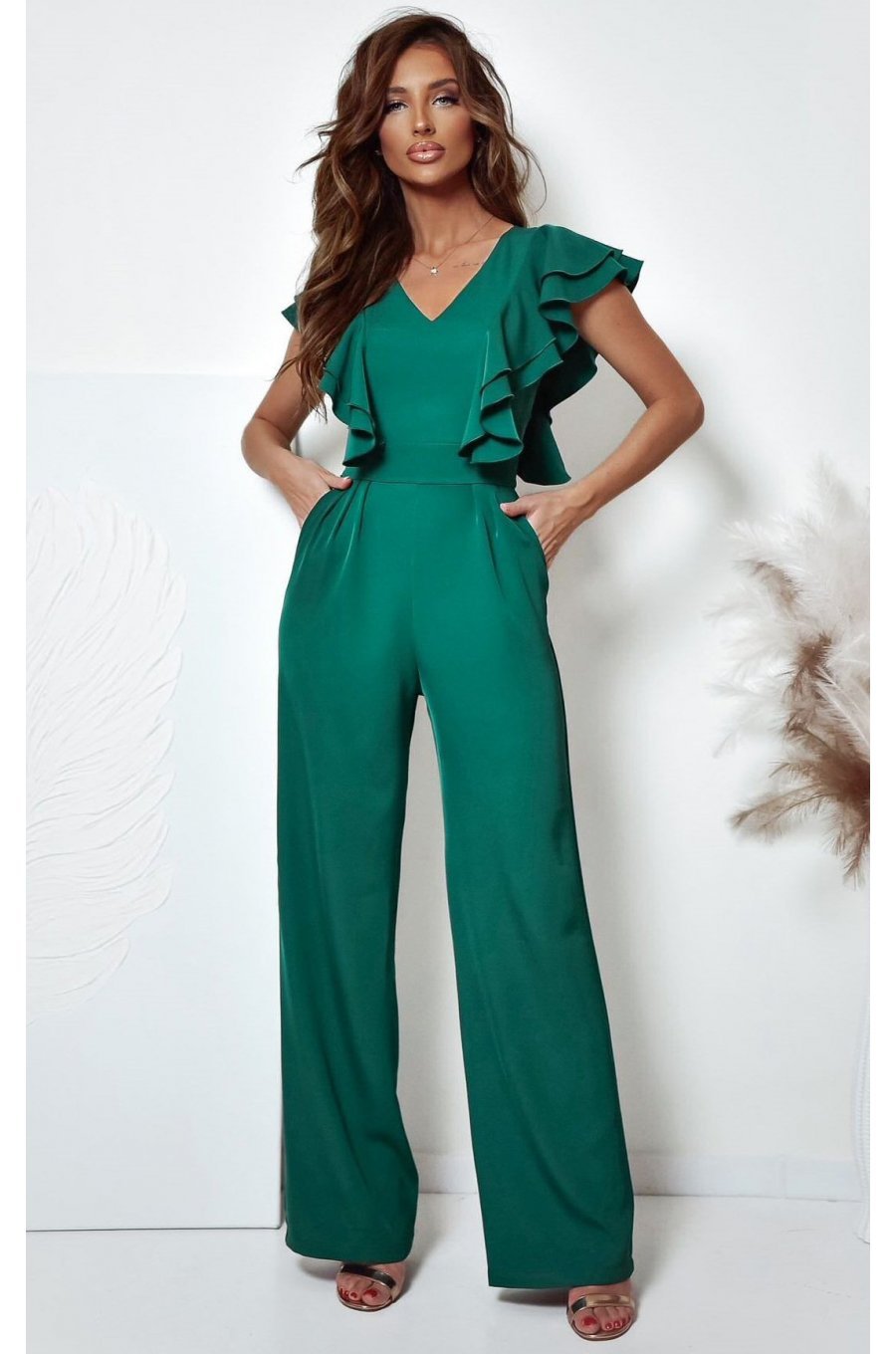 Salopeta dama evazata, eleganta, verde, cu volane pe bust, Teresa 1 - jojofashion.ro