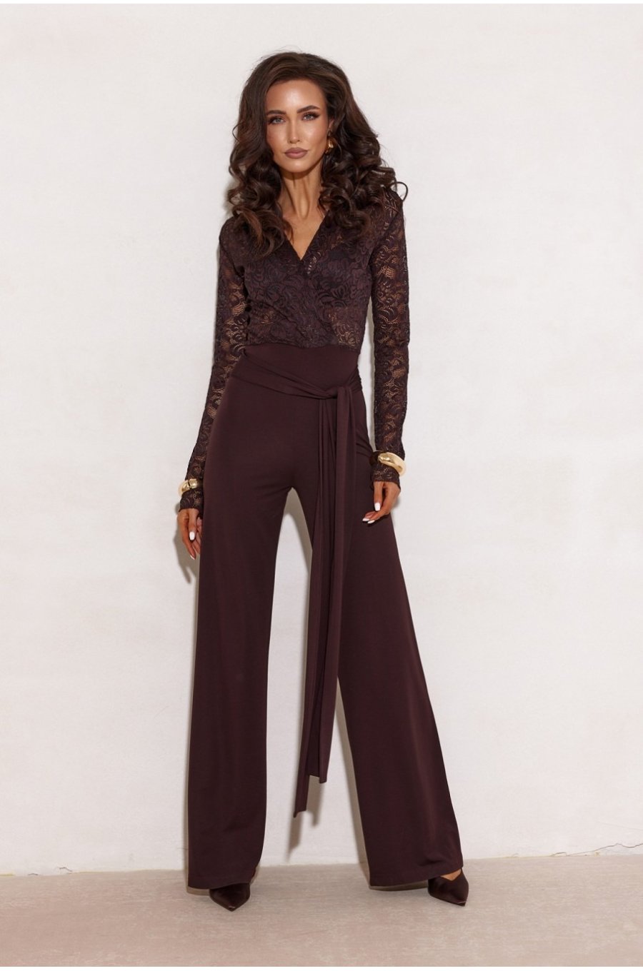 Salopeta eleganta evazata maro cu dantela pe bust MyraR 1 - jojofashion.ro