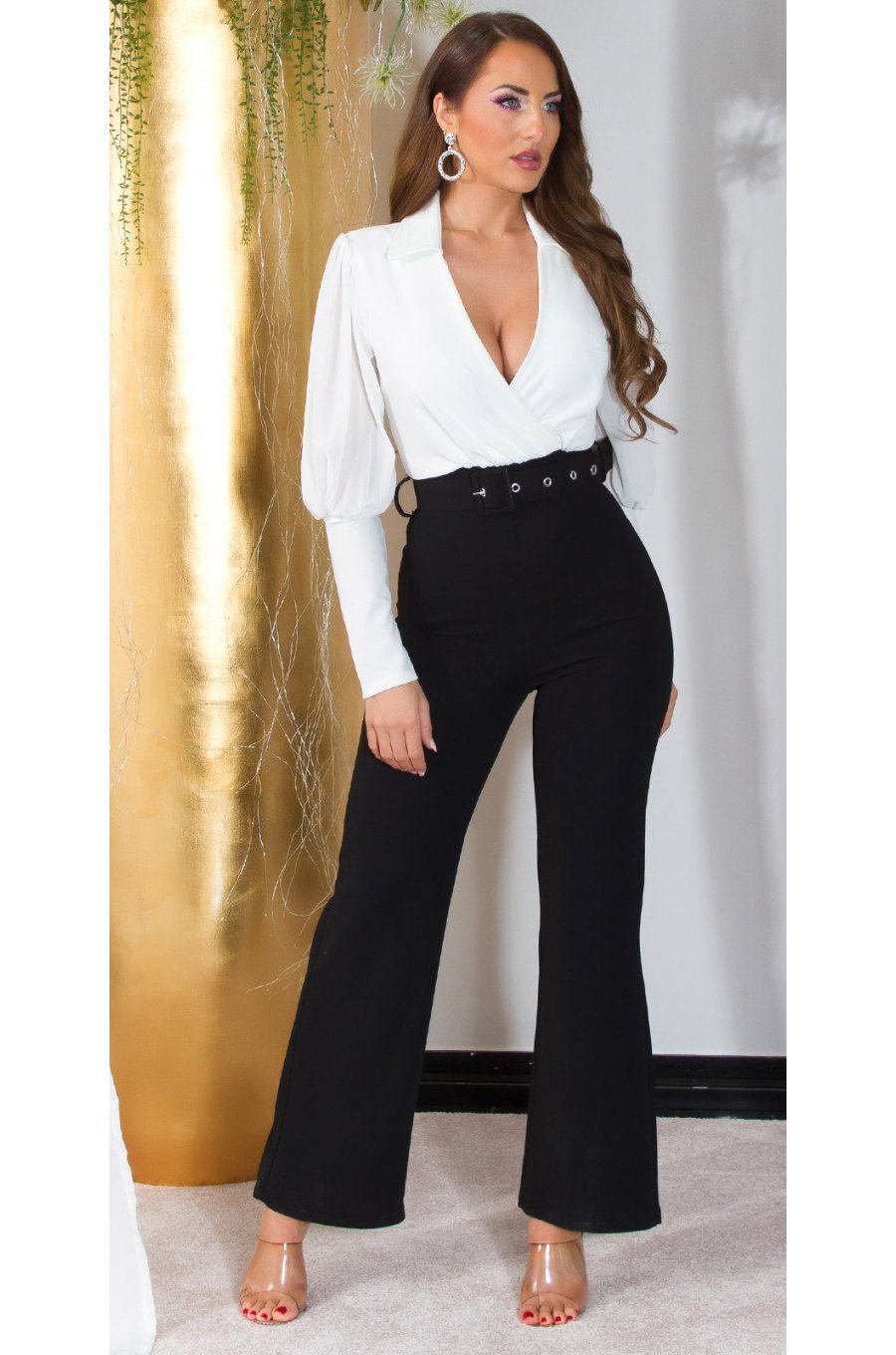 Salopeta eleganta evazata, neagra cu bustul alb, decolteu in V, cu maneca lunga, Aleksandrina 1 - jojofashion.ro