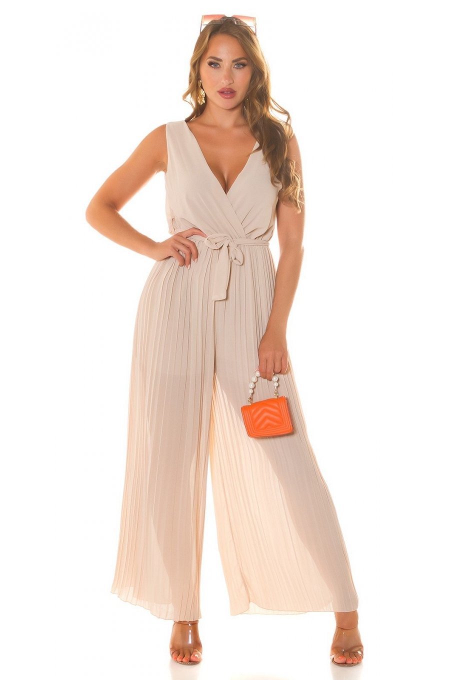 Salopeta dama eleganta evazata, plisata, bej, petrecuta, Shanya Salopeta dama eleganta evazata, plisata, bej, petrecuta, Shanya 3 - jojofashion.ro