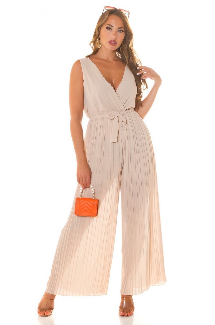 Salopeta dama eleganta evazata, plisata, bej, petrecuta, Shanya Salopeta dama eleganta evazata, plisata, bej, petrecuta, Shanya 5 - jojofashion.ro