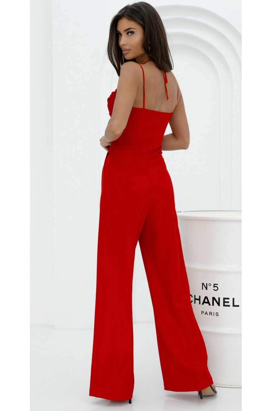 Salopeta eleganta, evazata, rosie, cu spatele gol, Lajla Salopeta eleganta, evazata, rosie, cu spatele gol, Lajla 2 - jojofashion.ro