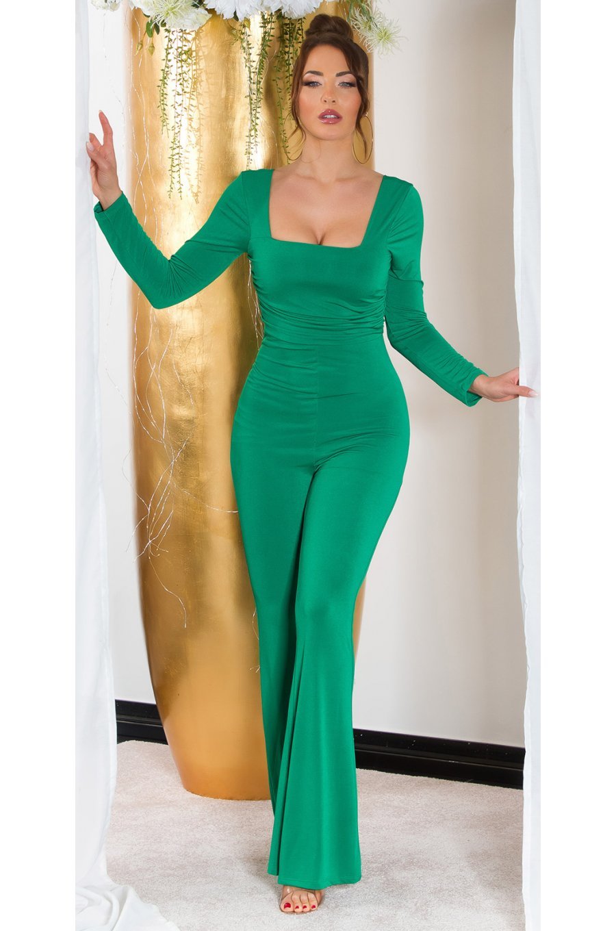 Salopeta eleganta, evazata, verde, din nylon, Nikola Salopeta eleganta, evazata, verde, din nylon, Nikola 1 - jojofashion.ro