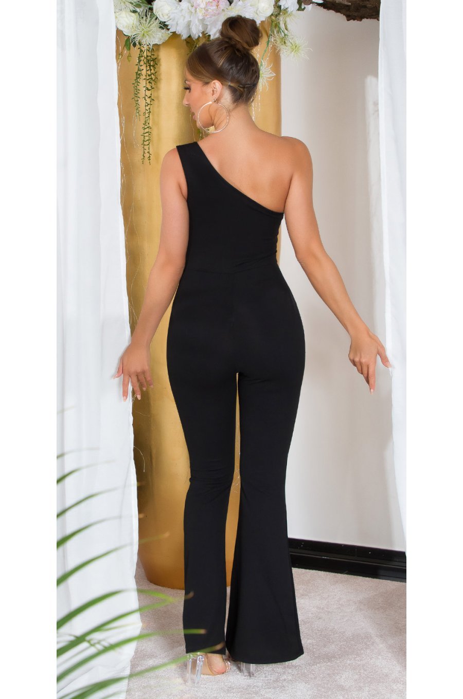 Salopeta dama evazata, neagra, cu un umar gol, Kinza Salopeta dama evazata, neagra, cu un umar gol, Kinza 2 - jojofashion.ro