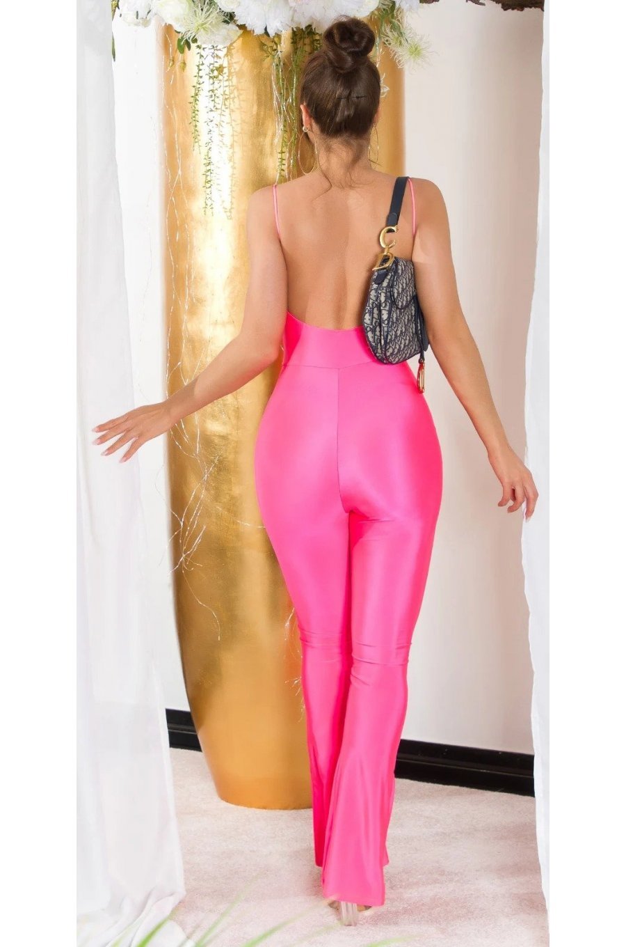 Salopeta dama roz neon, mulata, cu spatele gol, Joliena Salopeta dama roz neon, mulata, cu spatele gol, Joliena 4 - jojofashion.ro