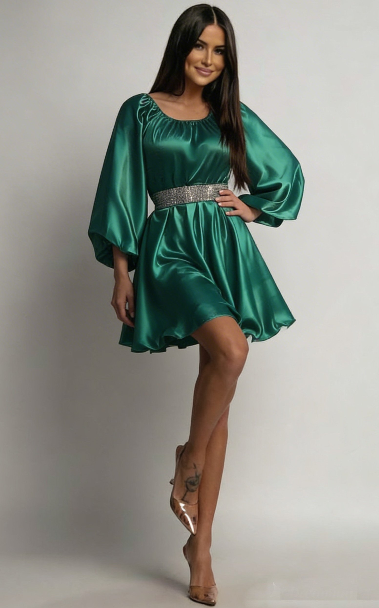 rochie roz scurta eleganta Rochie scurta din satin verde babydoll vaporoasa Merida