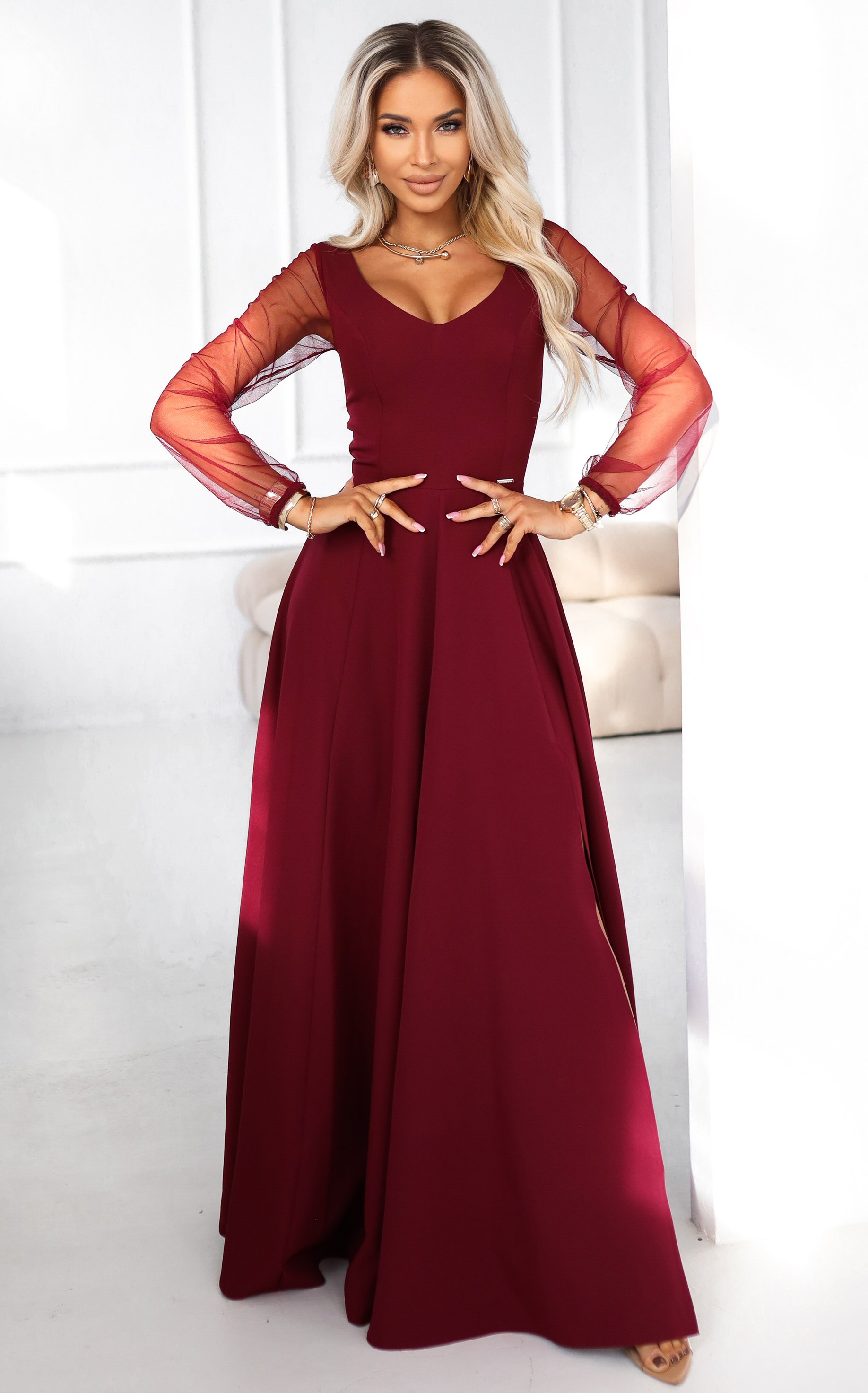 Rochie lunga clasica burgundy cu maneca lunga vaporoasa Lorretta