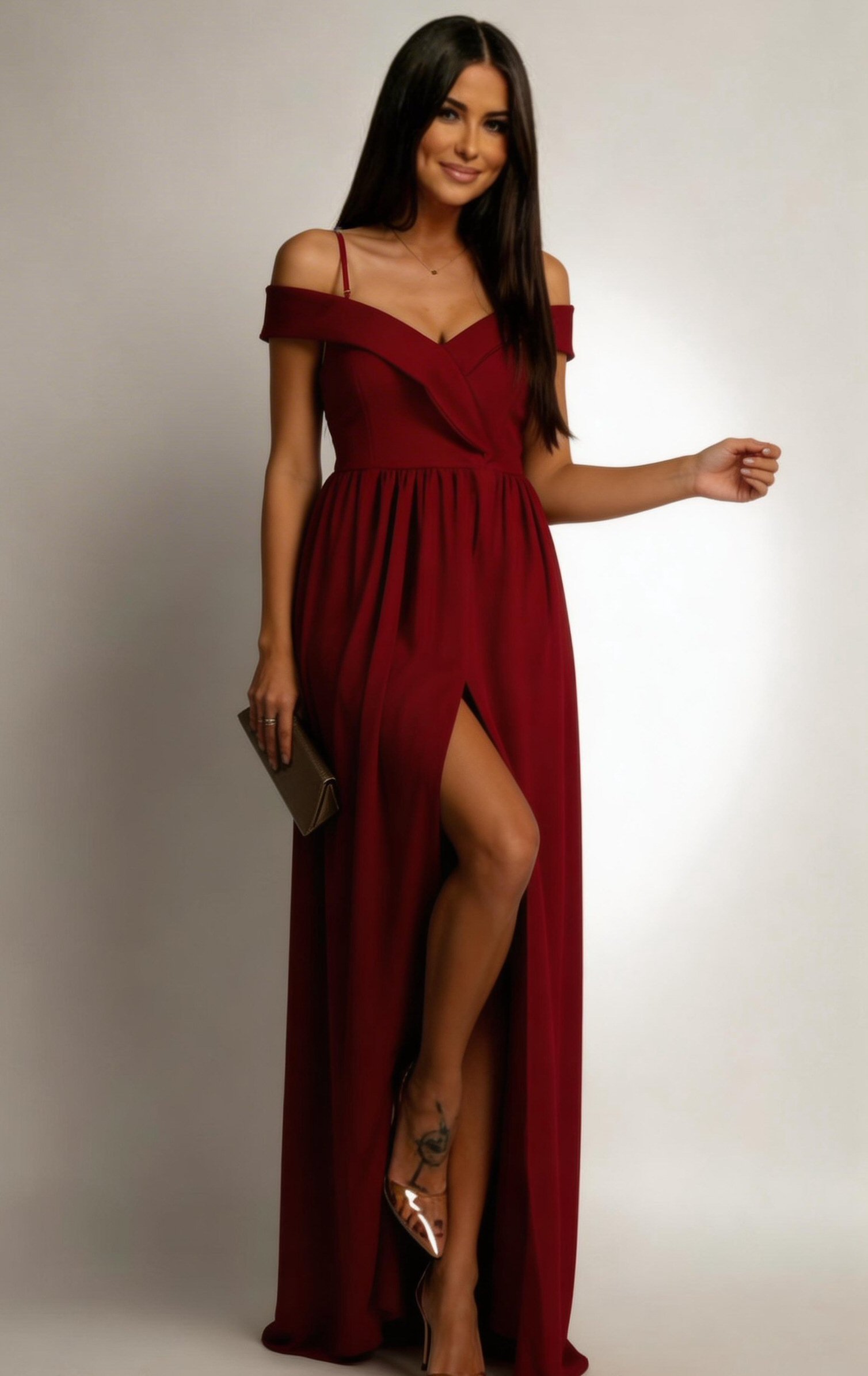 rochie lunga Rochie lunga burgundy cu umerii goi vaporoasa Kosmina